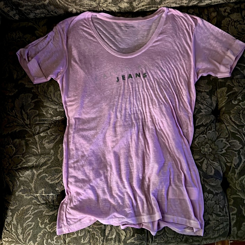 Calvin Klein tshirt - Picture 3 of 4